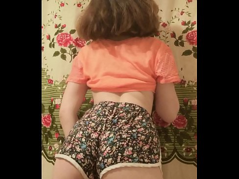 ❤️ Секси младо бебе кое ги соблекува шорцевите пред камера Квалитетно порно на порно mk.xxxwow-net.ru ☑